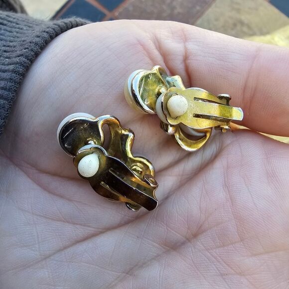 Vintage Faux Pearl and Rhinestone Two Tone Clip Back Earrings - Picture 2 of 2